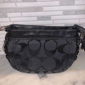 Coach Signature Wristlet/minibag